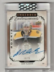 2018-19 Clear Cut Embedded Endorsements Gold Rookie Dan Vladar Bruins 16/25 - Imagen 1 de 2