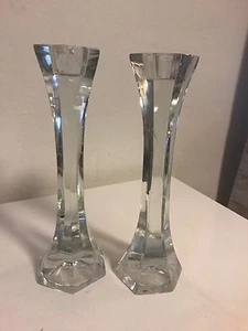 GLAS KERZENLEUCHTER PAAR 9" HOCH GEPRESST oder BLEI GUTER ZUSTAND - Bild 1 von 11