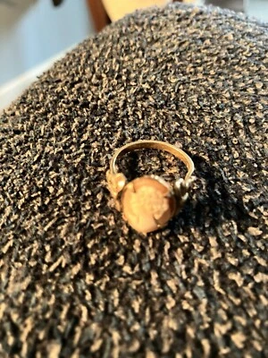 Anillo camafeo vintage relleno de oro amarillo de 10k talla 6 Foto 1 de 4