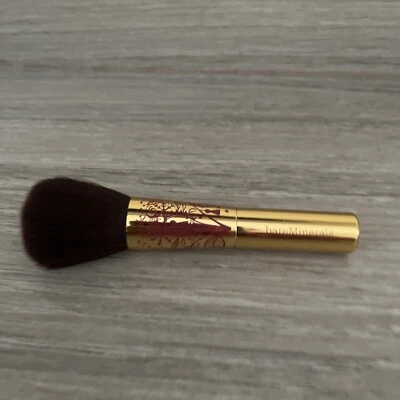Bare Minerals - Metal - Soft Focus Face - Makeup Brush - Size 11 cms - New - Image 1 of 4