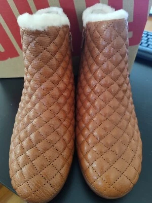 [NUEVO] Botines Fitflop MUJERES Mila Diamond acolchados de cuero sintético forrados de piel (TALLA: 7) Foto 1 de 4