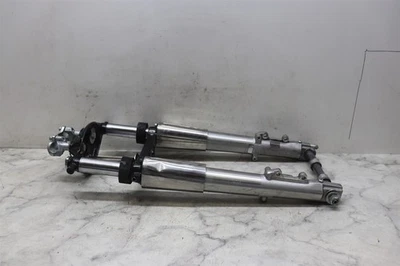 Harley Electra Glide Classic 2008 juego de horquillas de suspensión delantera triple árbol Foto 1 de 4