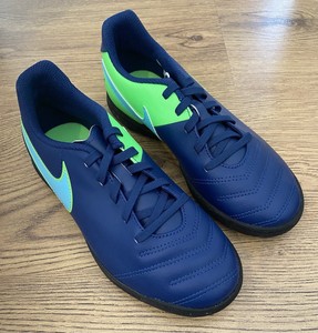 Nike Tiempo Trainers in Football Boots 