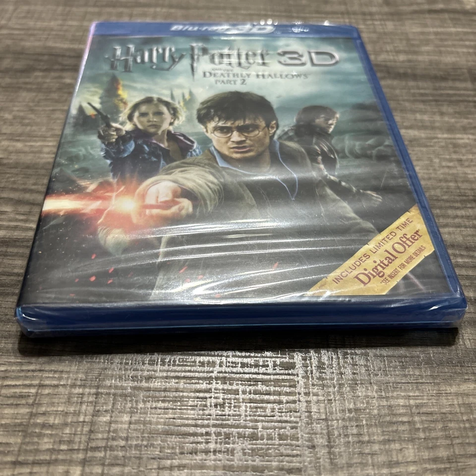 HARRY POTTER and the DEATHLY HALLOWS Part 1 3D Blu-Ray Rare PROMOTIONAL Disc - Image 1 of 2