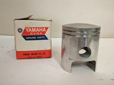 Новый из старых запасов 1980-1985 Yamaha SS440 снегоход STD поршень 8K4-11631-01-96 (YA-P1) - Изображение 1 из 2