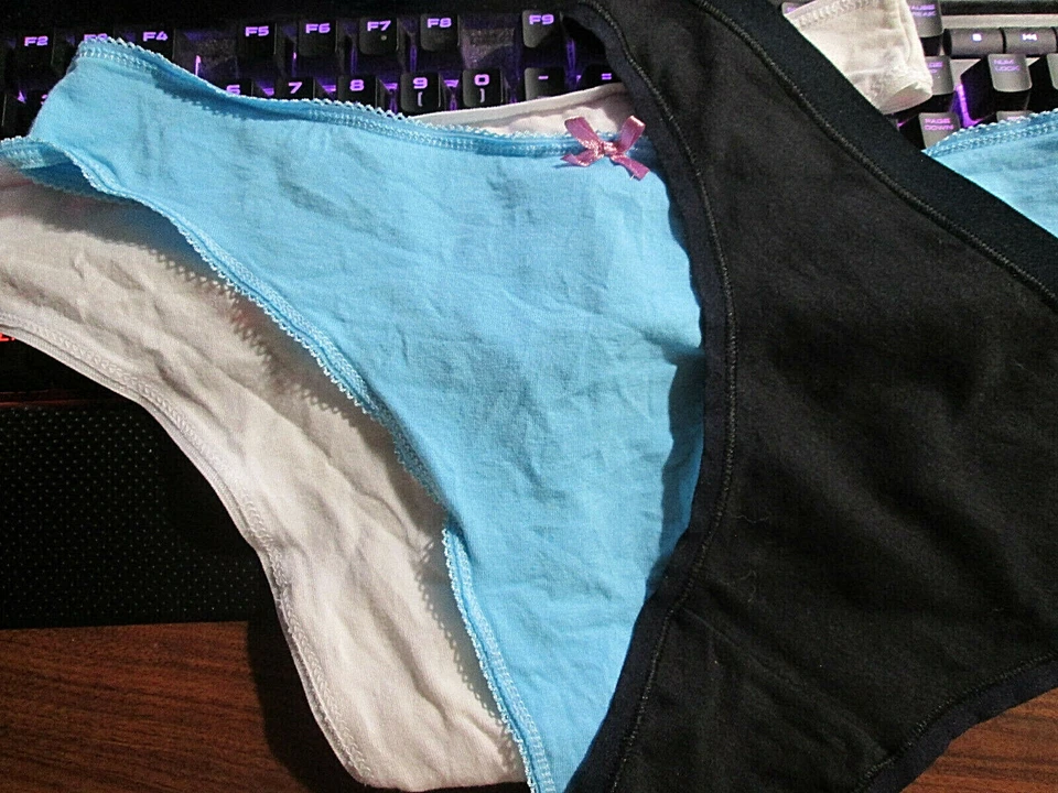 Nuevas 3 Tangas Marca Triple y George Talla Mediana Cómodas Suaves 95% Algodón Foto 1 de 4