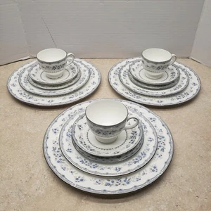 Vintage 15 Piece Set of Wedgwood GARDENIA Bone China R4628 1980's Discontinued - Picture 1 of 12