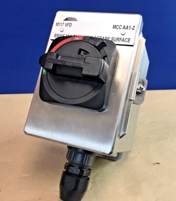 Allen Bradley 194E-CA32-PE Disconnect Switch with S/S Enclosure - Image 1 of 4