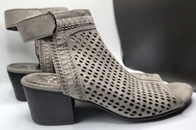 Justice Gris Ojales Abiertos Transparente Imitación Gamuza Bloque de Tobillo Grueso 1.75" Botas Niñas 3 Foto 1 de 4