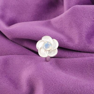 Anillo de cumpleaños étnico de plata 925 con banda de promesa de ópalo lechoso tamaño todos los tamaños - Imagen 1 de 6
