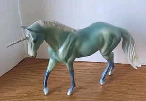Breyer Horses Classic Collection Freedom Series Le Mer Unicorn of the Sea #62060 - Picture 1 of 12