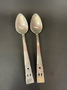 Oneida Community Coronation Silverplate 6 1/8” Dinner Spoon Teaspoon Set Of 2 - Picture 1 of 7
