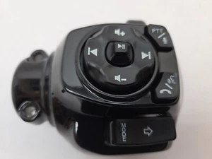 OEM 2023 Up Harley Davidson Touring CVO Right Side Switch 71500715A FOR PARTS - Picture 1 of 16