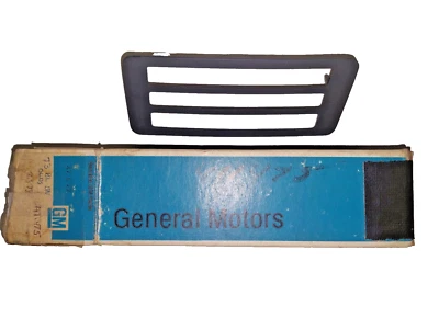 1973 Oldsmobile Delta 88, Royale NOS LH Rear Side Marker Lamp Bezel GM # 411475 - Image 1 of 3