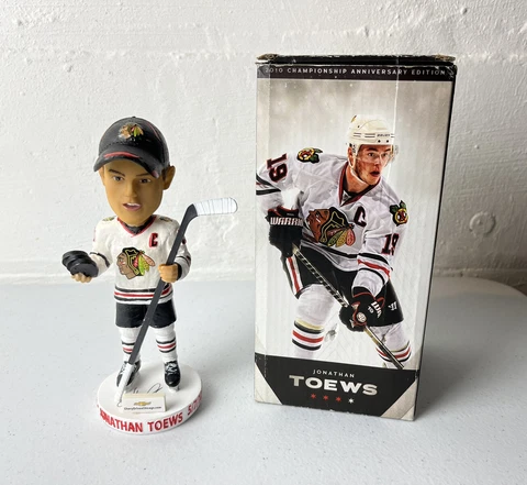 Jonathan Toews Chicago Blackhawks Bobblehead 2009-10 Champs Anniversary w/ Box Cover