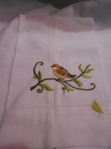 EXCLUSIVE OF DECORATION- EMBROIDERED BROWN BIRD WHITE 14X22'' KITCHEN TOWEL - Picture 1 of 1