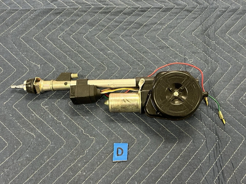 Conjunto de antena de alimentación radio AM/FM #3943E Volvo 240 244 245 740 760 780 940 960 Foto 1 de 4