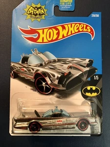 HOT WHEELS ZAMAC BATMAN TV SERIES BATMOBILE 2016 W/ Protection Case - Picture 1 of 16
