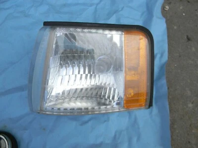 Cadillac Catera 1999 luz de esquina izquierda lámpara de estacionamiento OEM Foto 1 de 2