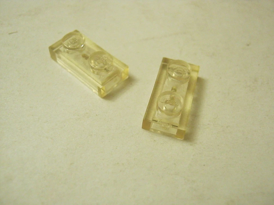 Lego Lot Of 2 Old Clear 1x2 Plates, 3023 (028-209) - Image 1 of 1
