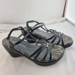 J-41 Women Adventure On Black Leather Open Toe Wedge Heel Strappy Sandal Size 6M - Picture 1 of 15