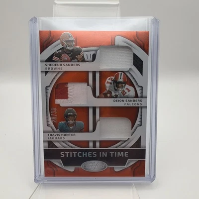 2025 puntadas certificadas en el tiempo Deion, Shedeur Sanders y Travis Hunter/30 Foto 1 de 4