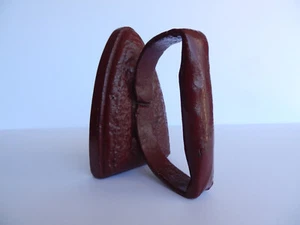 VINTAGE ANTIQUE Heavy Cast Flat Sad IRON HAND Red . - Picture 1 of 4