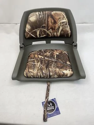 ATTWOOD 98391GNMX PADDED FLIP SEAT REALTREE MAX 4 CAMOUFLAGE / GREEN BOAT - Image 1 of 4