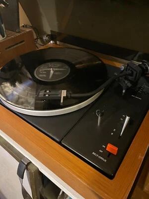 Lenco L82 R Belt Driven Turntable (Genuine) - Image 1 of 4