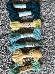 MIXED LOT OF 7 SKEINS J P COATS PLASTIC CANVAS YARN 12 1/2 YARDS - Picture 1 of 3