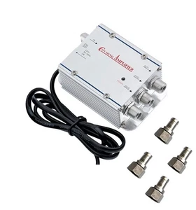 Amplificatore Digitale Terreste X Antenne Tv Analogica O Digitale Con 3 Uscite - Foto 1 di 4