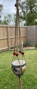 Vintage hängendes geflochtenes Seil Makramee Übertopf mit italienischem Topf Boho Retro - Bild 1 von 9