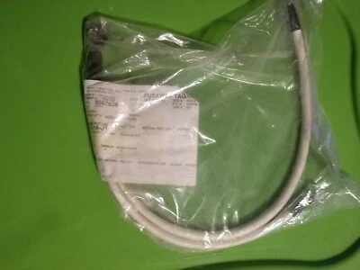 NUEVO OE Saab 900 8 válvulas positivo cable de batería 8587826 se adapta a 1984 1985 Foto 1 de 2
