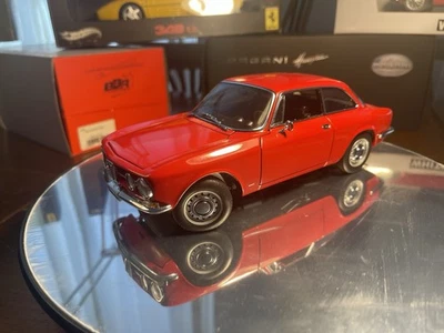 Alfa Romeo 1750 GTV (RED) 1/18 AUTOart 70107 no CMC EXOTO BBR MINICHAMPS - Immagine 1 di 4
