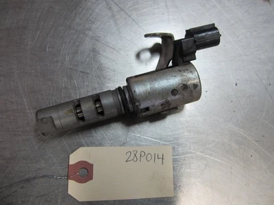 Right Variable Valve Timing Solenoid For 10-21 Toyota 4Runner  4.0 - Image 1 of 4