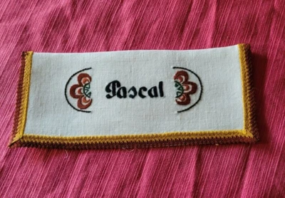 LINGE ANCIEN 1 PORTE SERVIETTE AMIDONNE EN COTON OU LIN ? ANAGRAMMEPASCAL - Photo 1/3