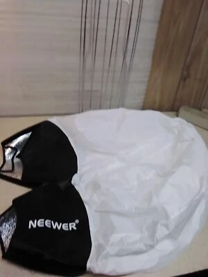 Neewer 26"/ 65CM Latern Softbox Diffuser - Imagem 1 de 4