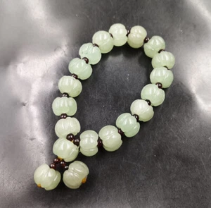 Brazalete Hallowmas Verde Claro Jade Jade Tallada Calabaza Granate Genuino - Imagen 1 de 8