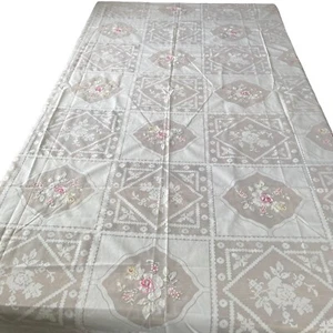 White Lace Floral Tablecloth_Rectangle_Easter_ Shabby Chic_Cover_84”x67” - Imagen 1 de 12