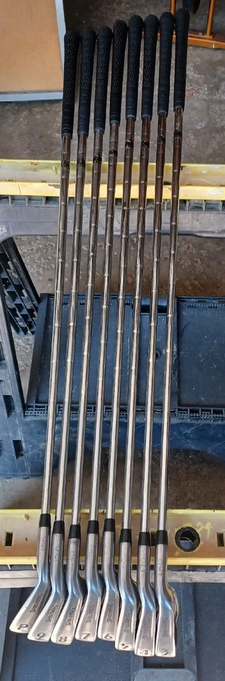 Spalding Molitor Golf RH Iron Set 3 4 5 6 7 8 9 P Oversize Iron Head Clubs - Image 1 of 4