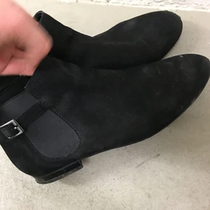 elegante neuw. 5th Avenue Deichmann Leder Stiefelette 40 Chelsea schwarz flach - Bild 1 von 6