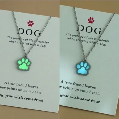 Collar con estampado de pata que brilla en la oscuridad para niños preadolescentes cadena con estampado de pata de perro Foto 1 de 3