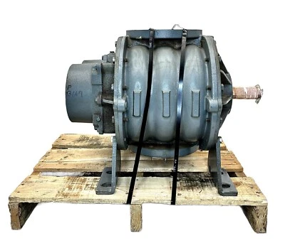 Soplador de lóbulo giratorio Dresser Roots 711 U-RAI Foto 1 de 4