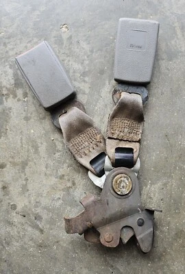 88-98 1995 Chevrolet Suburban Tahoe hebillas de cinturón de seguridad trasero segunda fila gris bendix Foto 1 de 4