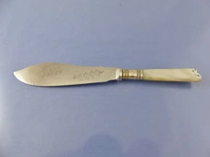 MOTHER OF PEARL HANDLE MASTER BUTTER KNIFE PLATED COLLAR BY 1847 ROGERS BROS - Picture 1 of 5