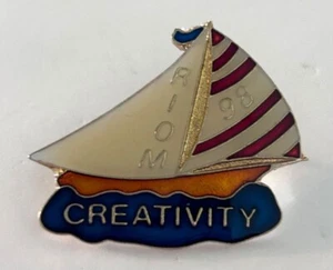 Vintage Odyssey of the Mind Segelboot Rhode Island Anstecknadel - Bild 1 von 3