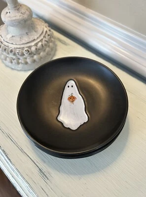 Platos de aperitivo de gres Pottery Barn Scary Squad (4) NUEVO SIN ETIQUETAS NUEVO SIN CAJA LEER Foto 1 de 4