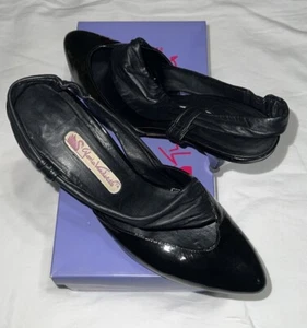Vintage Women’s Gloria Vanderbilt Black Patent Leather Heels Shoes 8.5 M - Picture 1 of 10