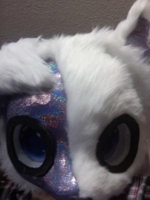 cabeza fursuit kemono perro morado y blanco Foto 1 de 4