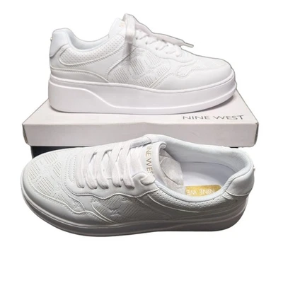 Zapatillas deportivas Nine West Gingy3 totalmente blancas con plataforma con cordones diseño clásico talla 10M Foto 1 de 4